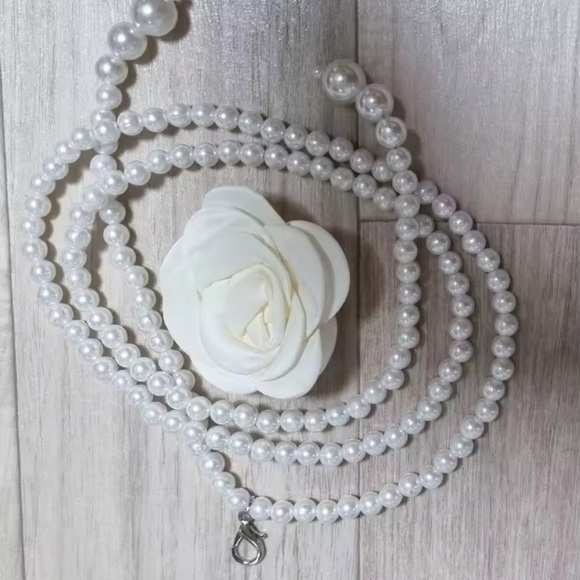 White Rose Vintage Romantic Pearl Belt main image 12